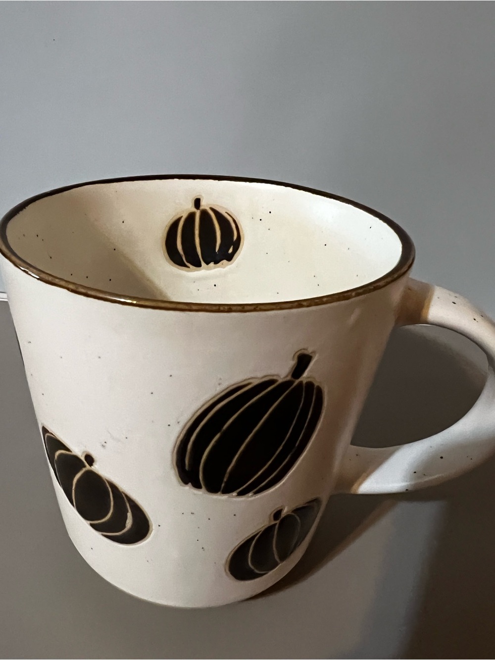 Prima designs pumpkin coffee mug, fall design